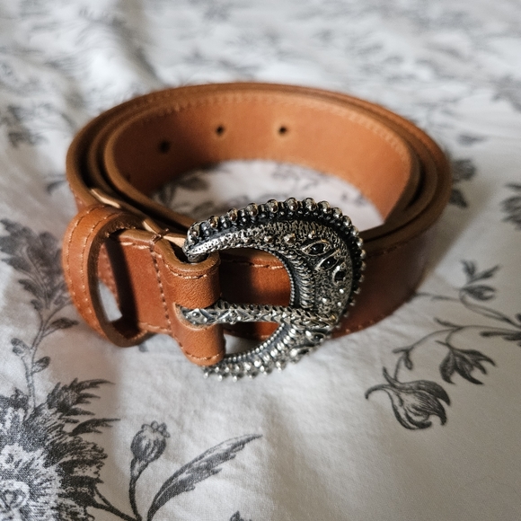 Louve belt, Size 75 - Picture 3 of 4